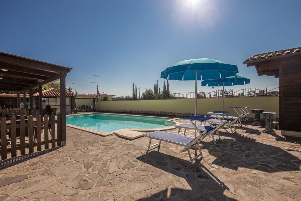 Villa Gengi Ardea Exterior foto